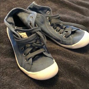 palladium women's flex lace tuxedo oxford